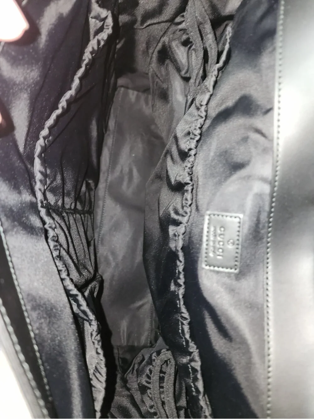 Gucci Black and Gray GG Supreme Messenger Bag